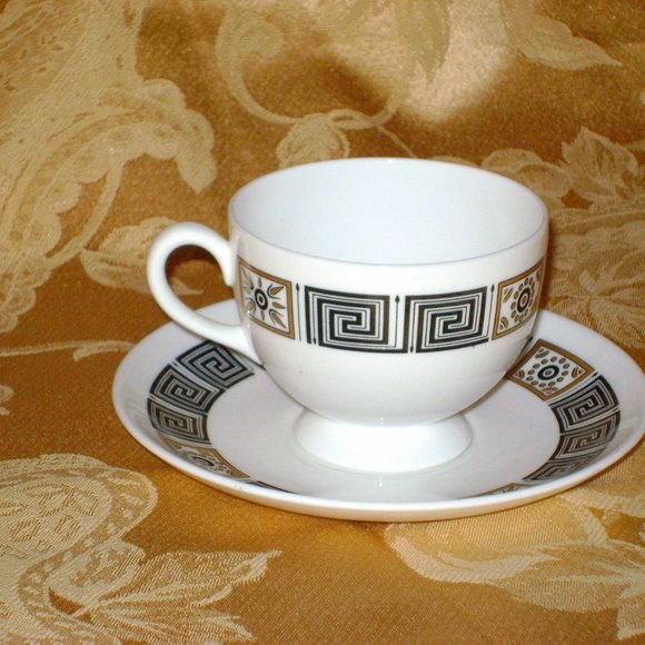 Wedgwood Bone China Asia Cup & Saucer Black Gold Geometric R4288 England Vintage - Picture 2 of 5